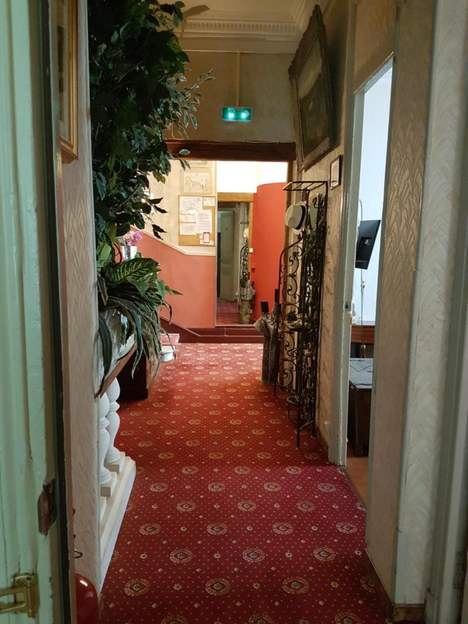 Hotel Cronstadt Nice Bagian luar foto